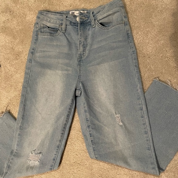 YMI Straight Leg Light Wash Jeans - Picture 3 of 4